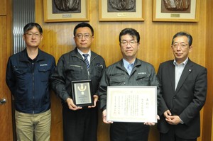 標茶輸送協同組合が優秀安全運転事業所表彰を受けました