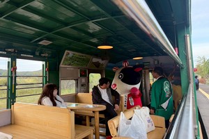 夕陽ノロッコ号